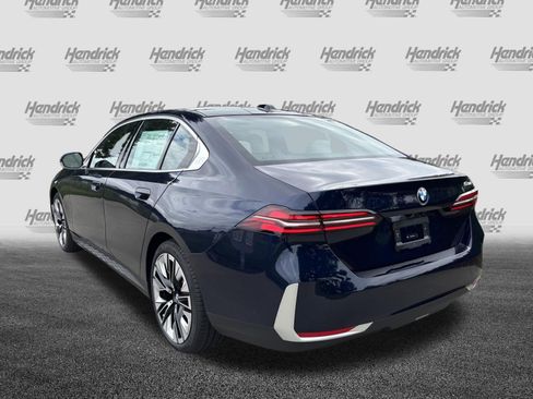 Used 2026 BMW 530i w/ Premium Package RWD image 7