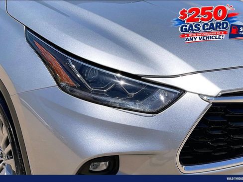 Used 2023 Toyota Highlander Platinum AWD/4WD image 29