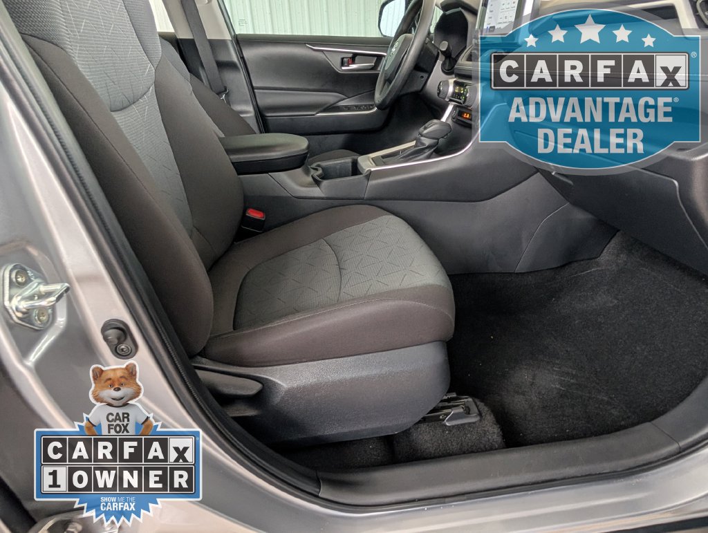 Used 2025 Toyota RAV4 XLE w/ Convenience Package FWD image 21