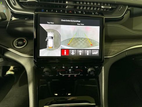 Used 2022 Jeep Grand Cherokee Limited 4xe w/ Luxury Tech Group II image 22