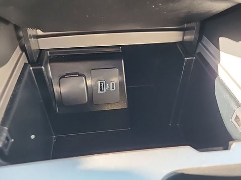 Used 2021 Ford Explorer Limited w/ Hybrid Equipment Group 310A image 19