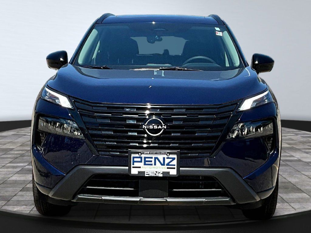 Used 2026 Nissan Rogue Dark Armor AWD/4WD image 14