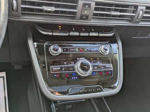 Used 2022 Lincoln Corsair Reserve w/ Equipment Group 201A image 17