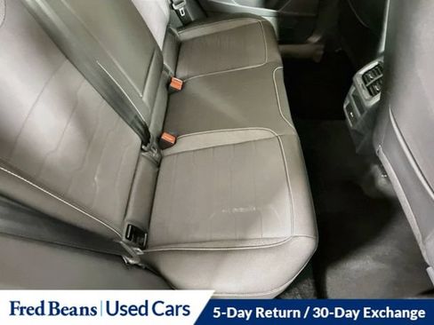 Used 2025 Volkswagen Taos SE AWD/4WD image 39