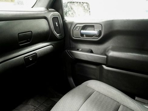 Used 2022 Chevrolet Silverado 1500 Custom image 23