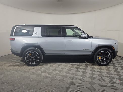 Used 2023 Rivian R1S Adventure AWD/4WD image 6