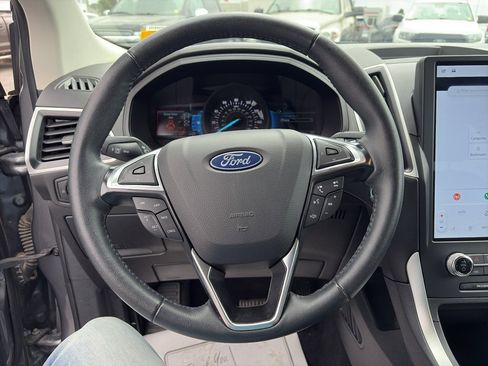 Used 2024 Ford Edge SEL image 12