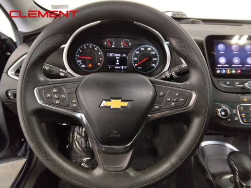 Used 2023 Chevrolet Malibu LT image 10