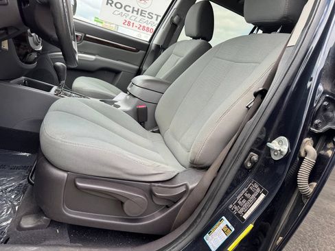 Used 2010 Hyundai Santa Fe GLS FWD image 5