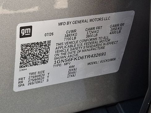New 2026 Chevrolet Suburban Premier w/ Sun And Tow Package AWD/4WD image 18