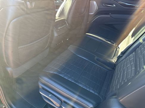 Used 2022 Cadillac Escalade ESV Sport Platinum w/ LPO, ONYX Package image 20