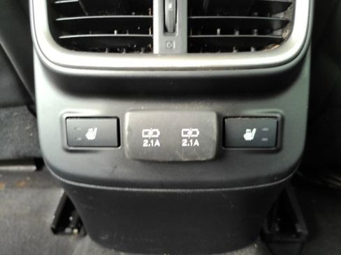 Used 2020 Subaru Outback Limited image 26