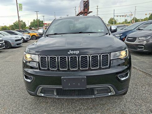 Used 2022 Jeep Grand Cherokee Limited image 3