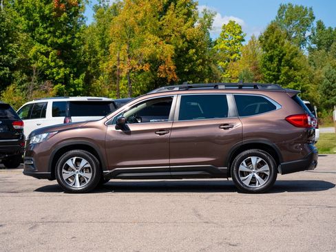 Used 2019 Subaru Ascent Premium w/ Popular Package #4 image 8