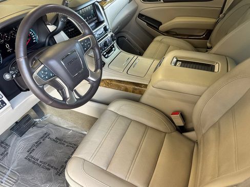 Used 2017 GMC Yukon Denali w/ Open Road Package AWD/4WD image 9