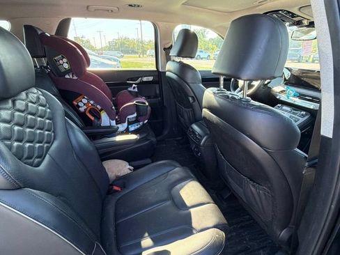 Used 2021 Hyundai Palisade Limited w/ Cargo Package AWD/4WD image 6
