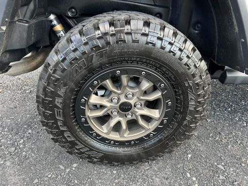 Used 2022 Jeep Wrangler Unlimited Rubicon w/ Trailer Tow Package image 16