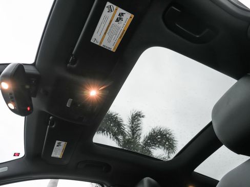 Used 2020 Mercedes-Benz GLA 250 4MATIC image 22