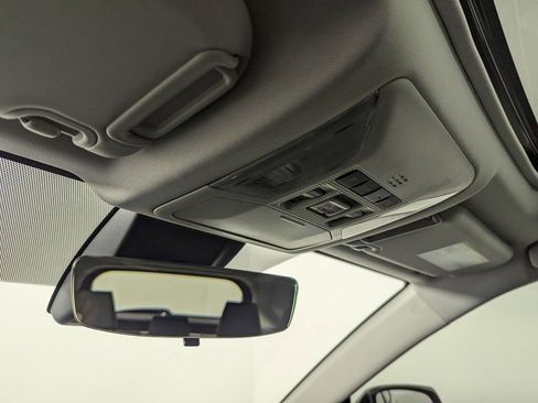 Used 2022 Toyota RAV4 XLE image 23