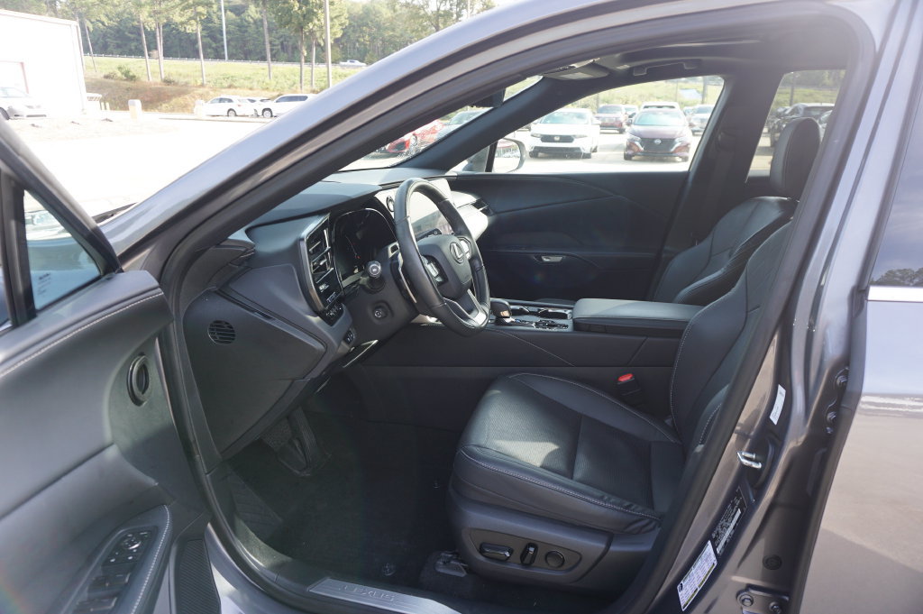 Used 2023 Lexus RX 350 Premium Plus w/ Accessory Package AWD/4WD image 2