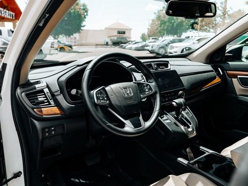 Used 2017 Honda CR-V Touring image 17