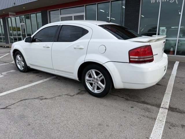 Used 2010 Dodge Avenger R/T FWD image 4