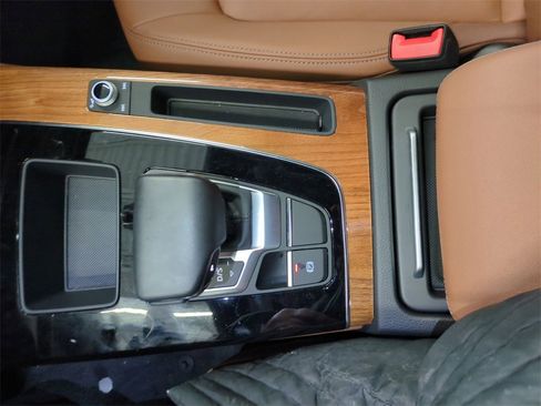 Used 2022 Audi Q5 2.0T Premium Plus image 27