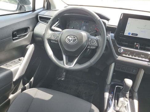 Certified 2024 Toyota Corolla Cross LE FWD image 15