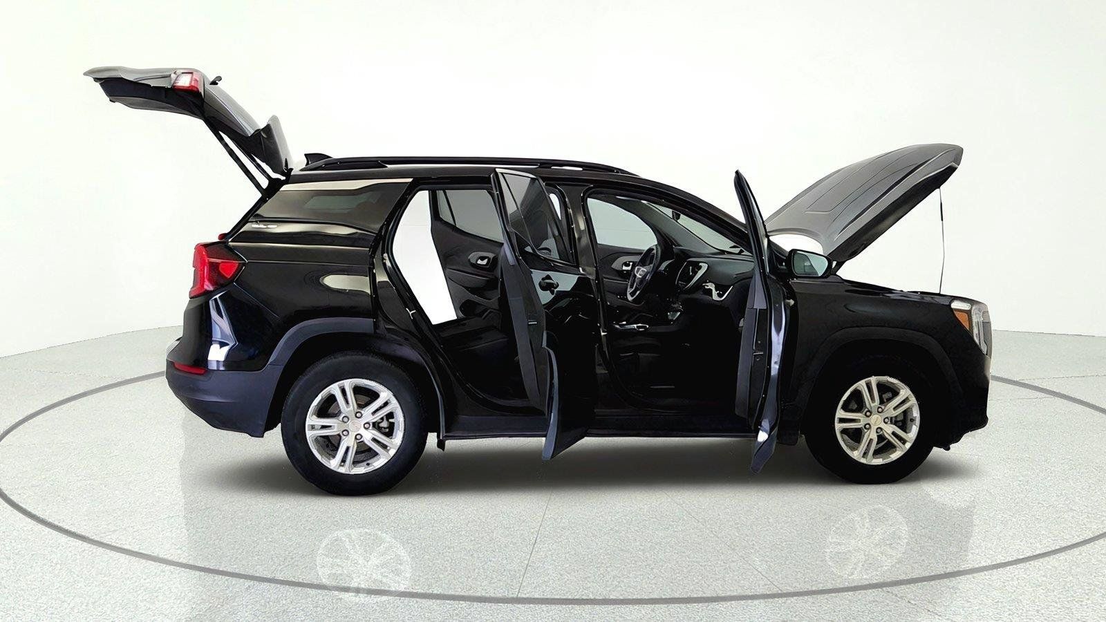Used 2023 GMC Terrain SLE w/ Driver Convenience Package FWD image 13