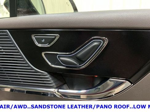 Used 2020 Lincoln Corsair AWD w/ Premium Package image 12