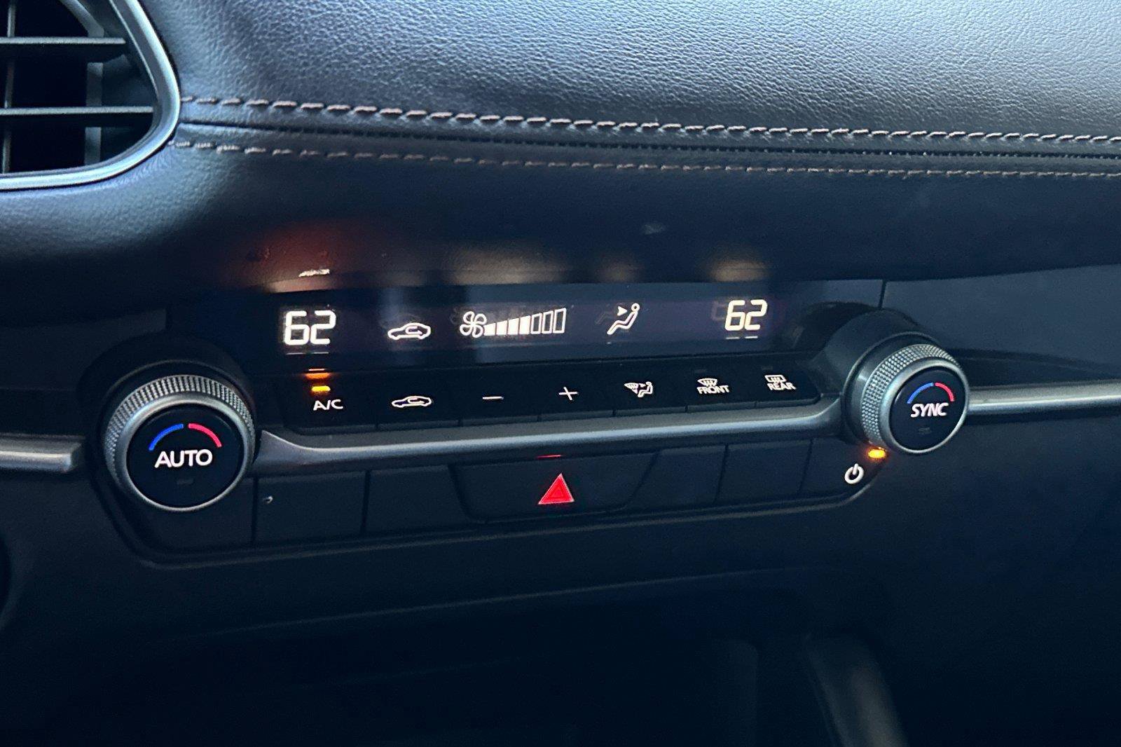 Used 2025 MAZDA MAZDA3 s Sport FWD image 18