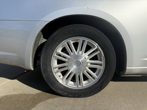 Used 2008 Chrysler Sebring Touring image 8