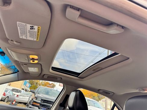 Used 2010 Ford Fusion SEL image 27