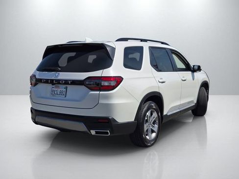 Used 2026 Honda Pilot EX-L image 4
