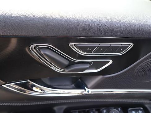 Used 2025 Lincoln Corsair Grand Touring w/ Equipment Group 301A image 19