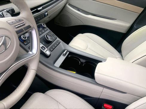 Used 2024 Hyundai Palisade Limited FWD image 28