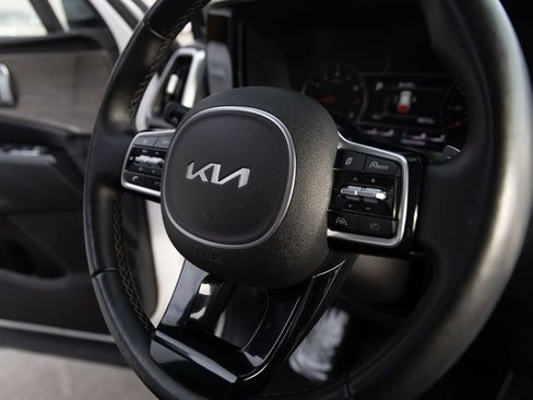 Used 2022 Kia Sorento EX image 22