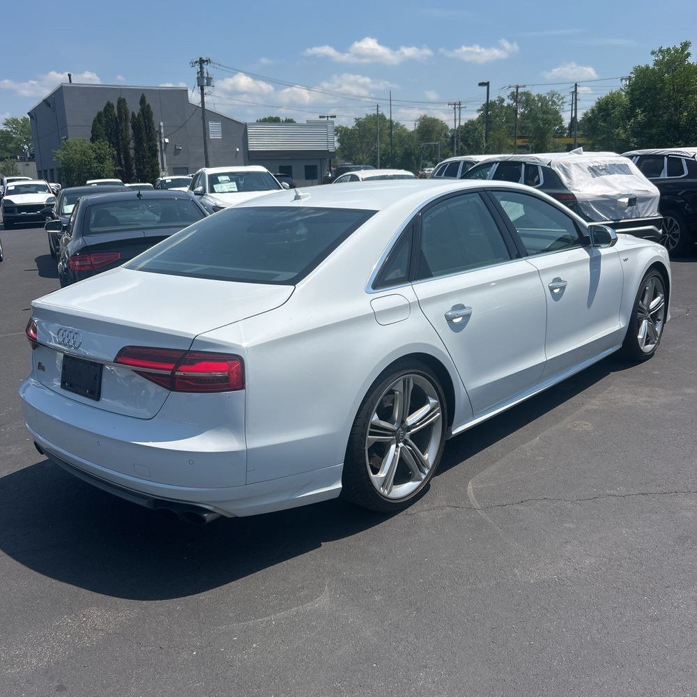 Used 2015 Audi S8 AWD/4WD image 3