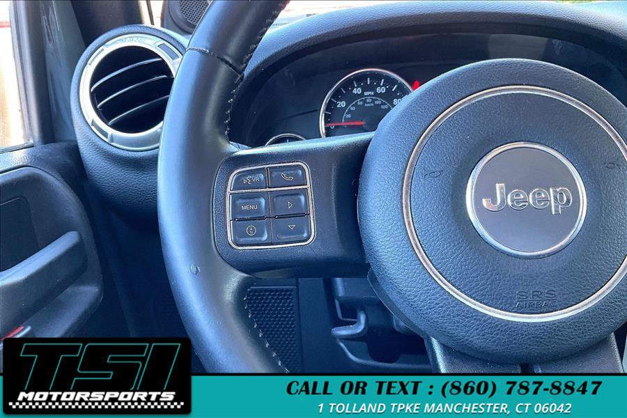 Used 2014 Jeep Wrangler Unlimited Sahara w/ Dual Top Group AWD/4WD image 16