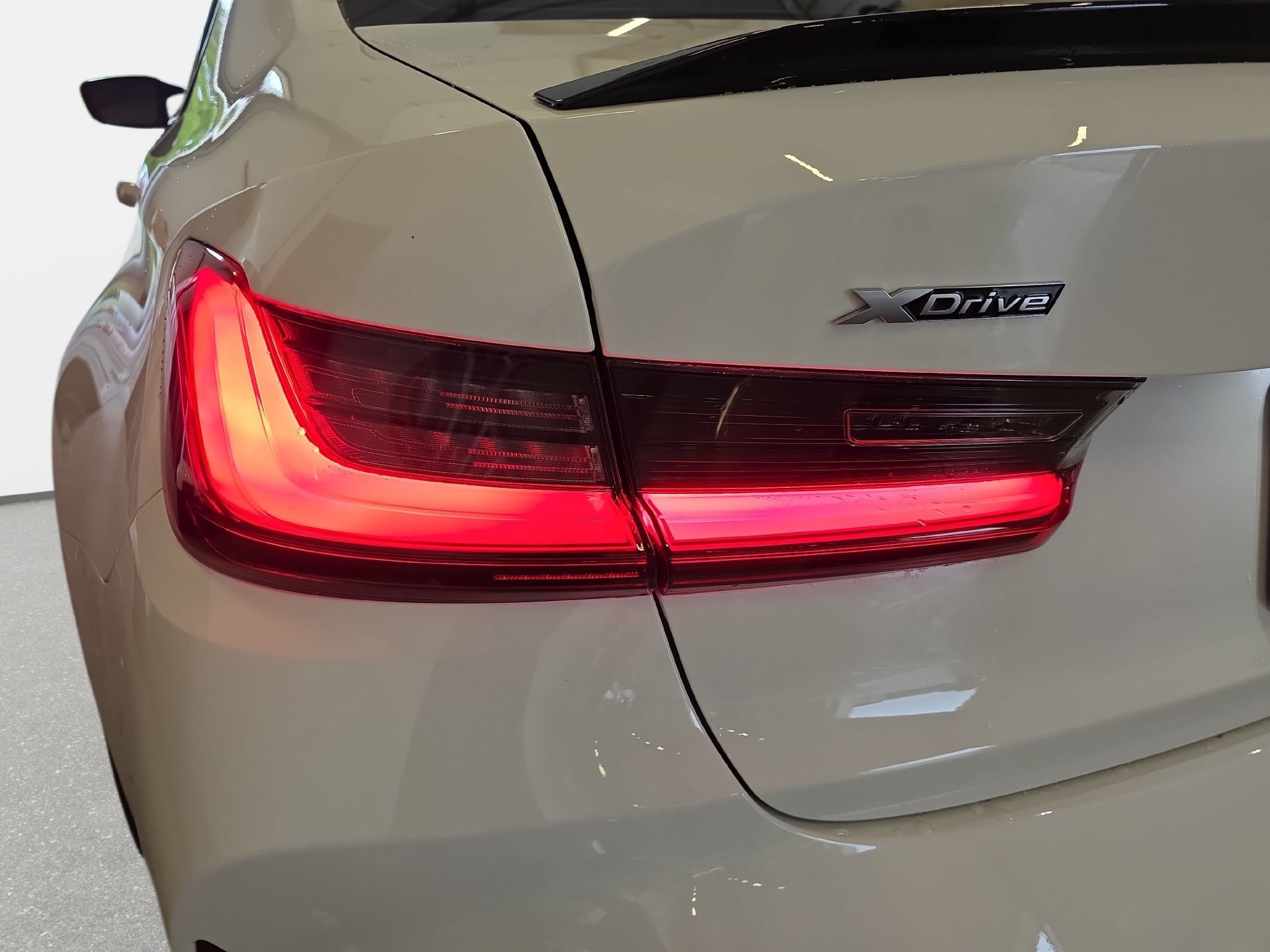 Used 2025 BMW M3 Competition AWD/4WD image 33