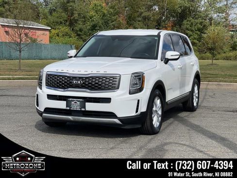 Used 2021 Kia Telluride LX AWD/4WD image 4