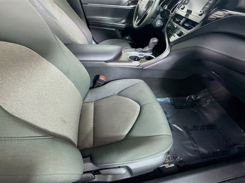 Used 2023 Toyota Camry LE image 28