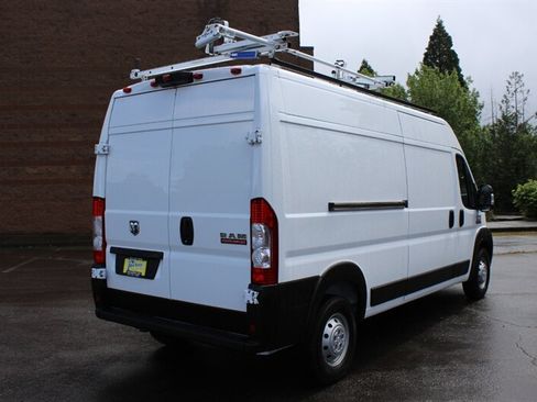 Used 2021 RAM ProMaster 2500 w/ Convenience Group FWD image 4
