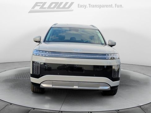 New 2026 Hyundai Ioniq 9 SEL image 2