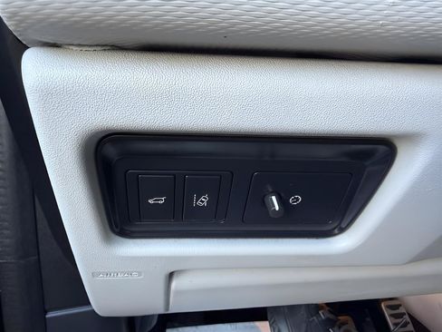 Used 2019 Land Rover Discovery Sport HSE Dynamic AWD/4WD image 27