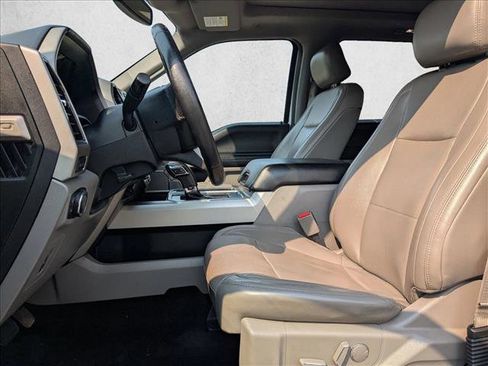 Used 2017 Ford F150 Lariat image 18