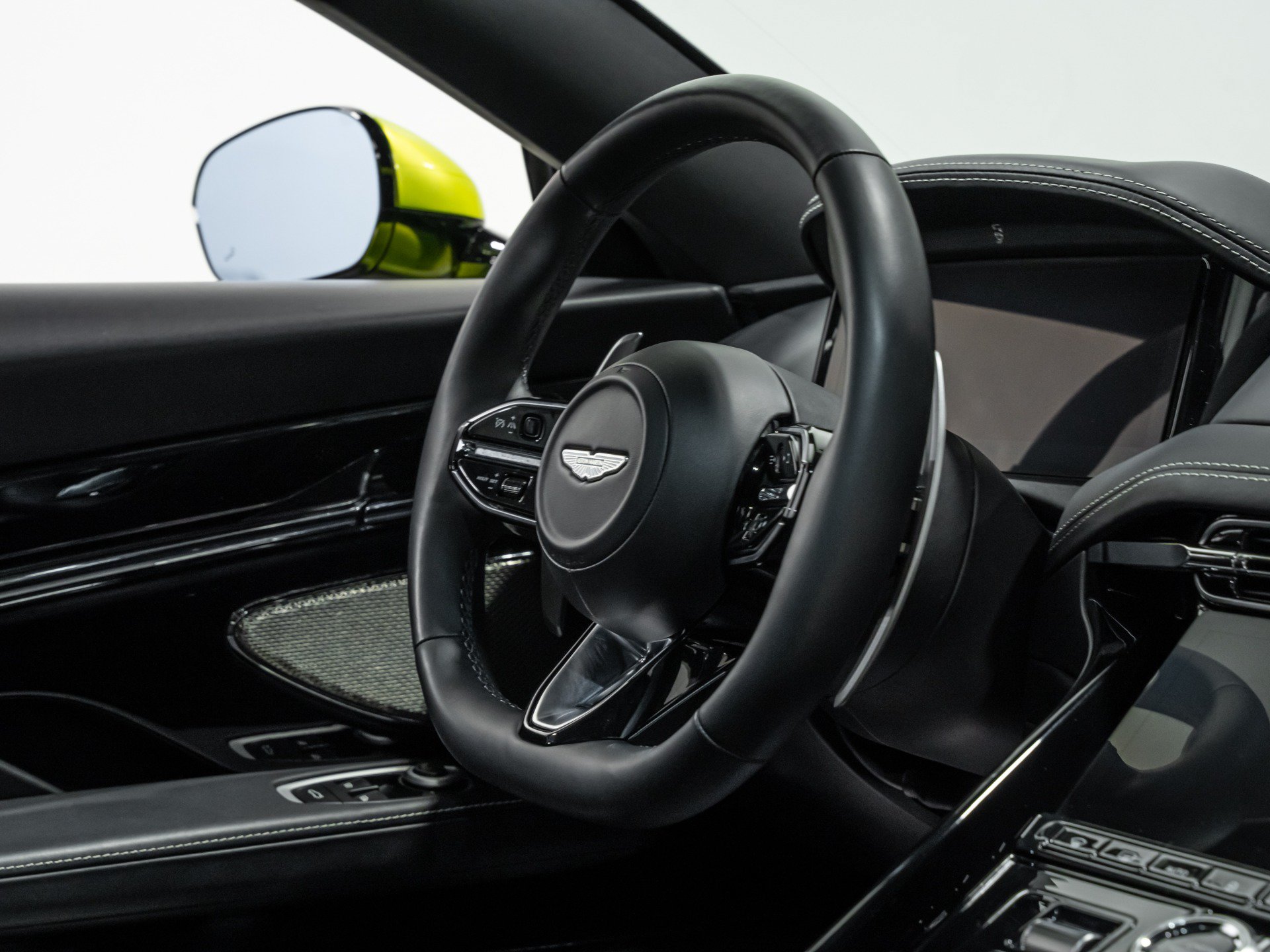 Used 2024 Aston Martin DB12 Coupe RWD image 73
