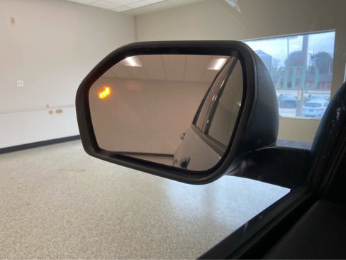 Used 2023 Ford Explorer XLT w/ Equipment Group 202A image 43