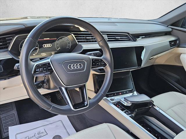 Used 2024 Audi Q8 e-tron Premium Plus w/ Premium Plus Package AWD/4WD image 16
