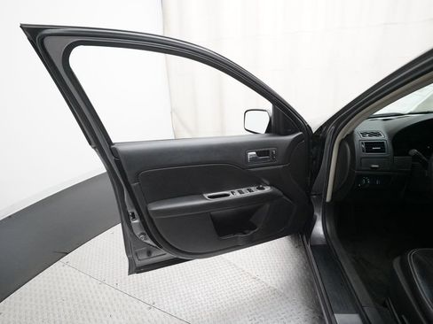 Used 2012 Ford Fusion SEL image 28